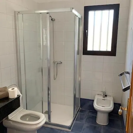 Playa Blanca Sleeps 6 Pool Wifi Willa